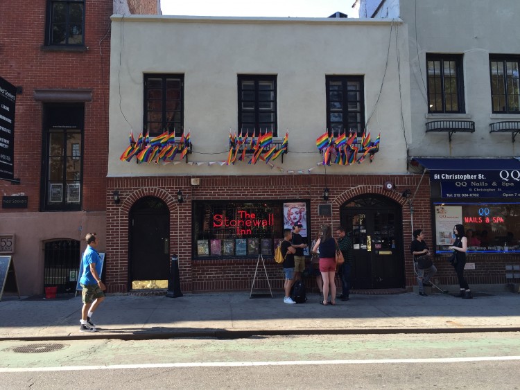 Stonewall Inn ble stengt relativt kort tid etter opptøyene, men en ny bar med samme navn åpnet i lokalene tidlig på 90-tallet. Foto: Skeivt arkiv