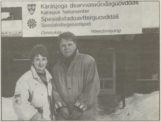 Kristin Vassbakk og Torstein Tranøy under informasjonskampanje i Finnmark, 1990 Kristin Vassbakk og Torstein Tranøy under informasjonskampanje i Finnmark, 1990