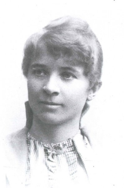Minda Ramm, ca. 1895. Fotograf: Ukjent. 