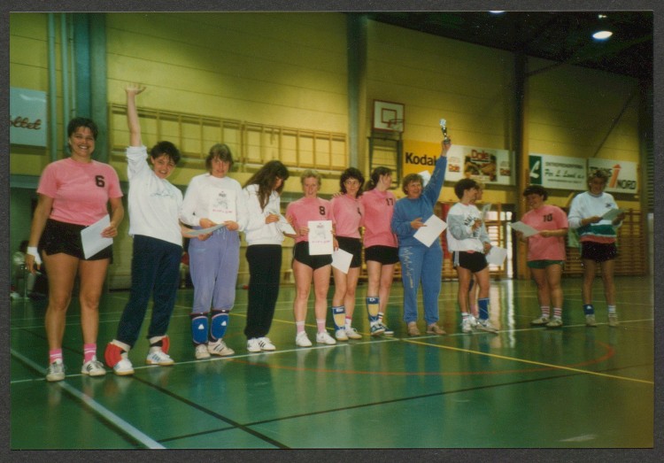 Bilde fra Siri Kvalheims arkiv. På baksiden står det "Afrodite vant Euro-Fun-Cup, ca 88/89".