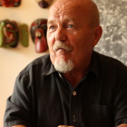 Rolf Monsen blir intervjuet av Skeivt arkiv sommeren 2014. Fotograf: Simon Mitternacht