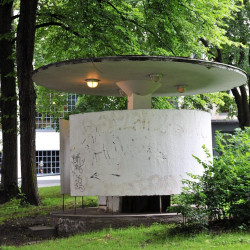 Pissoaret i Sporveisgata i Oslo, også kalt Kjærlighetskarusellen. Foto: Roy Olsen/Creative Commons.